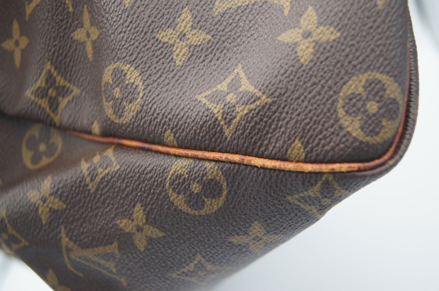 Louis Vuitton Monogram Speedy 40