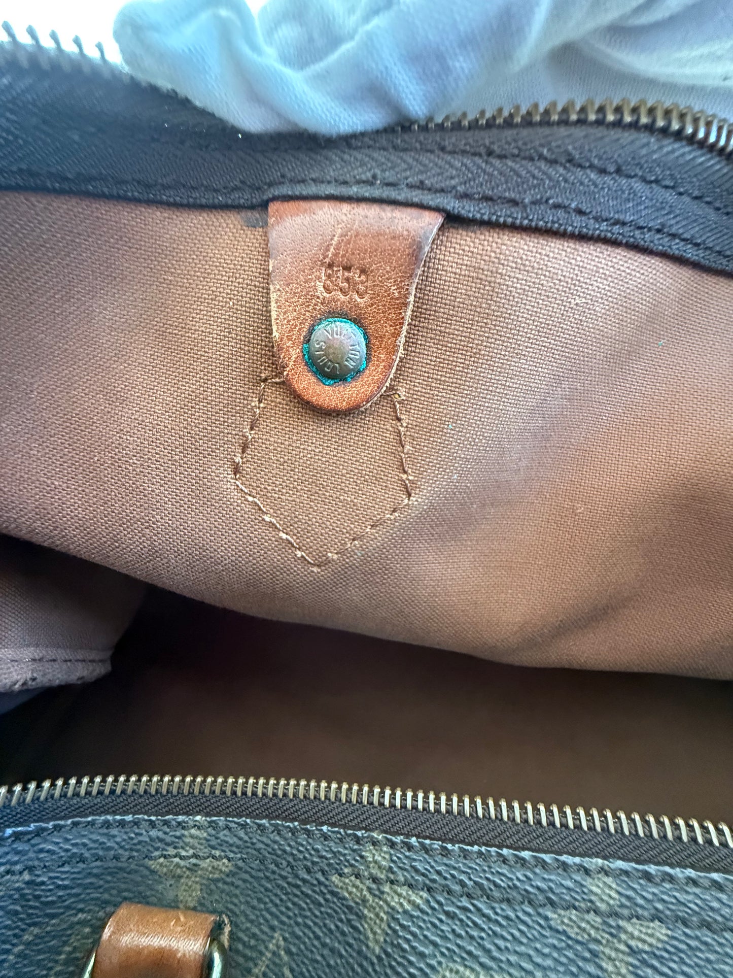 Louis Vuitton Monogram Speedy 40