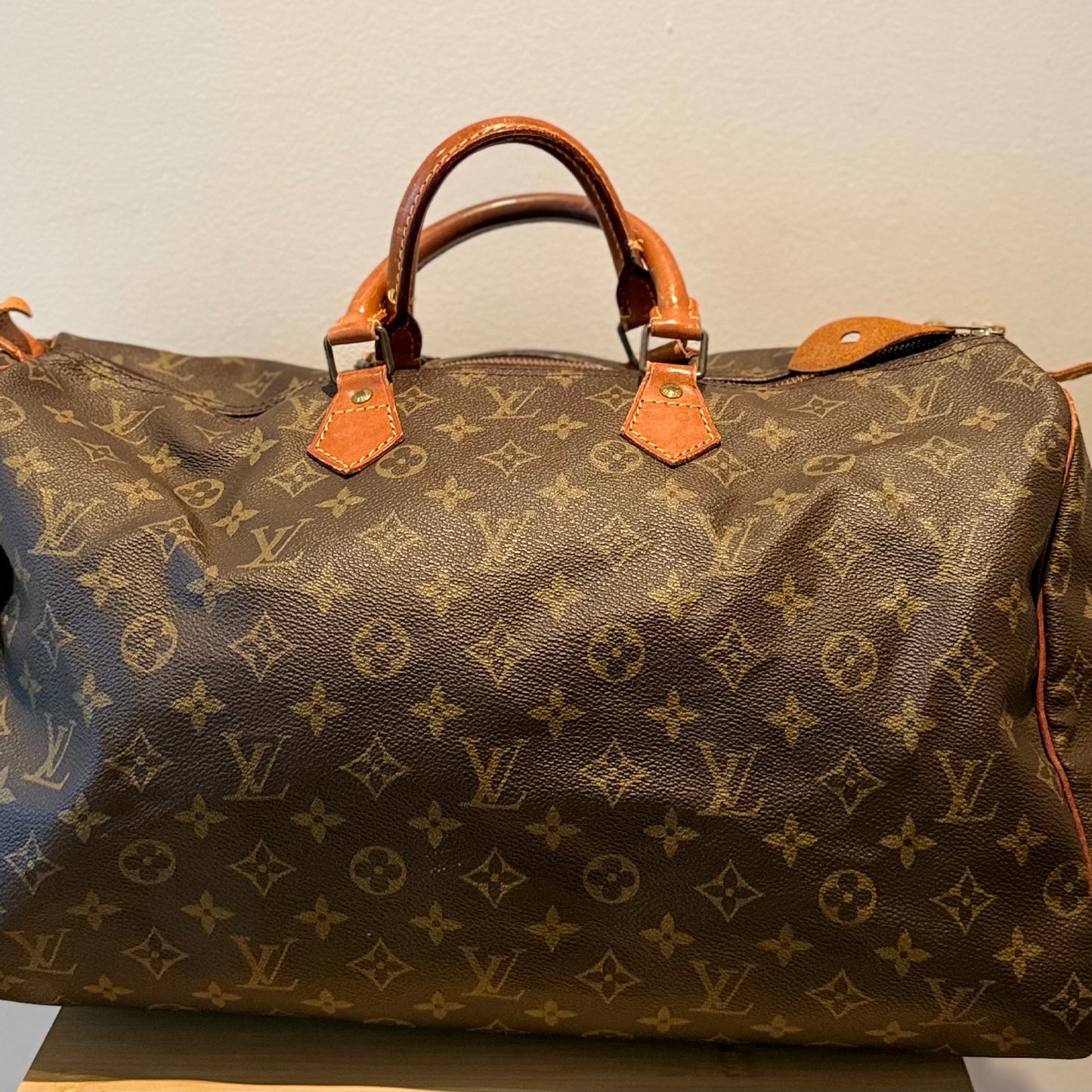 Louis Vuitton Monogram Speedy 40