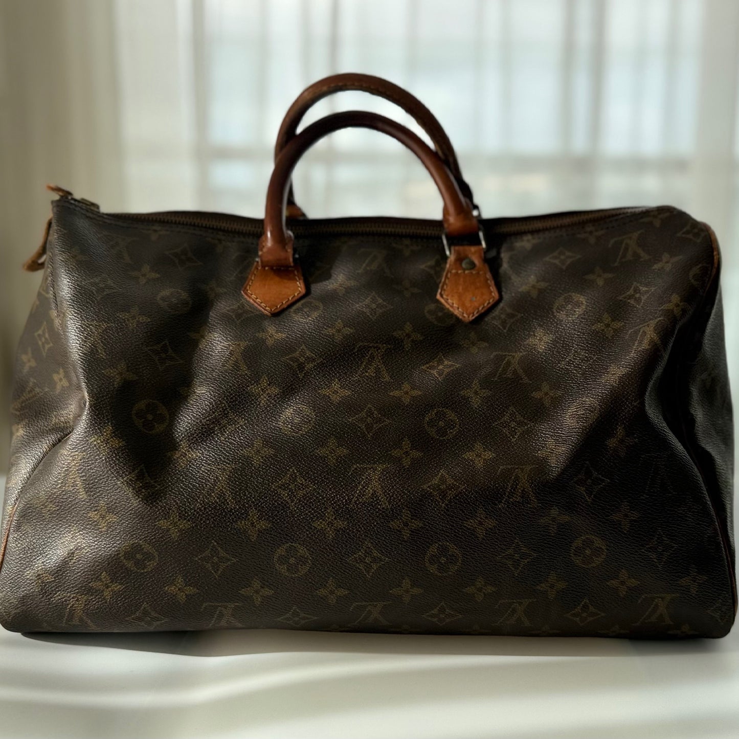 Louis Vuitton Speedy 40 Boston